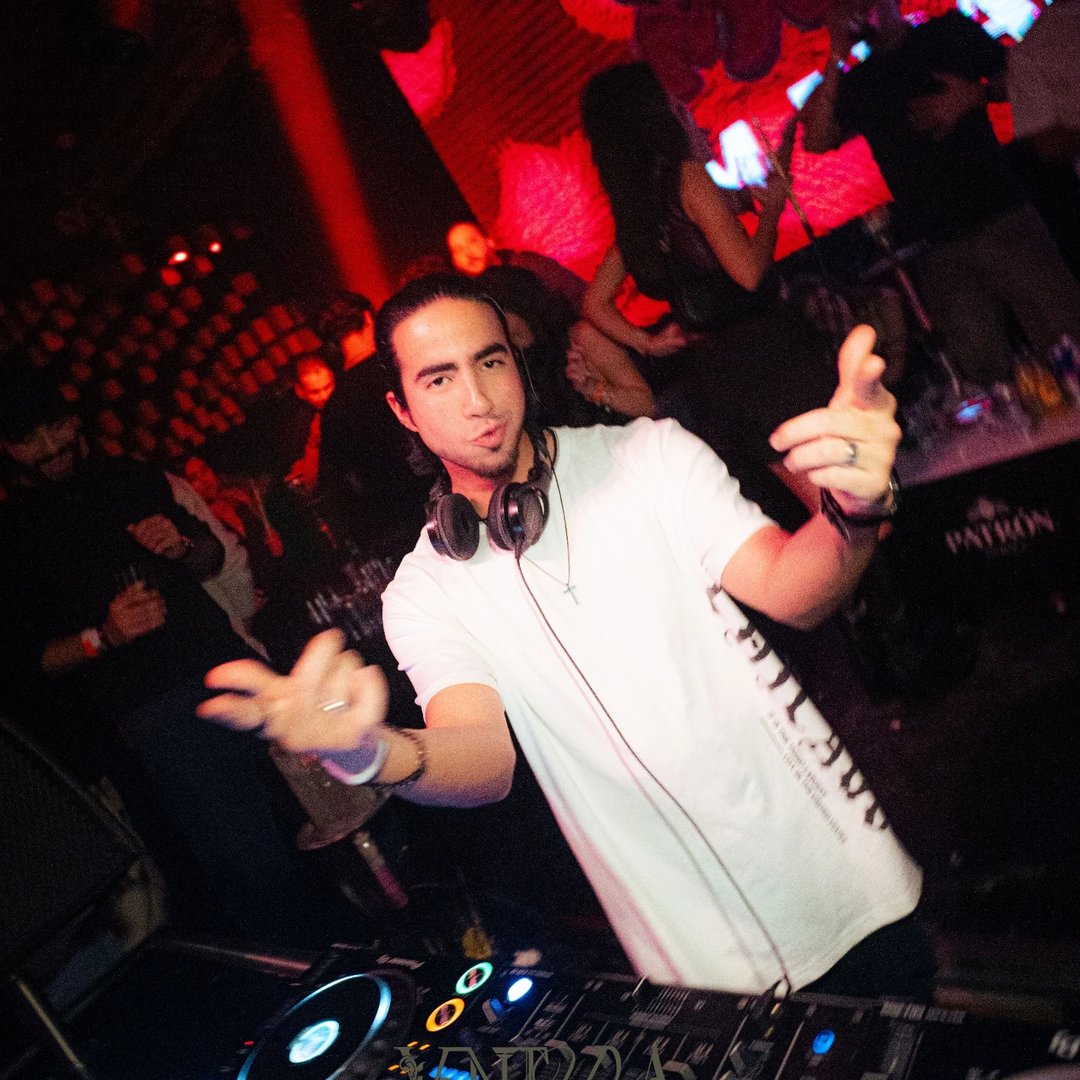 Visual de ArzoMusic